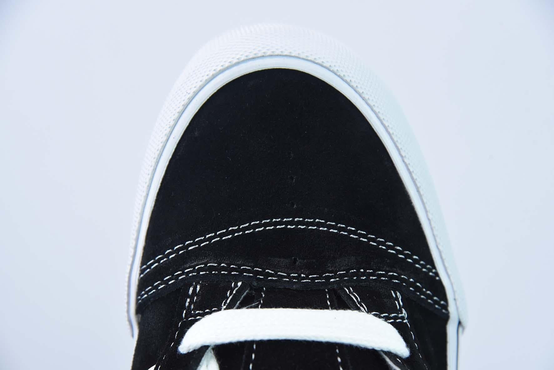 Vans Knu Skool Black True White