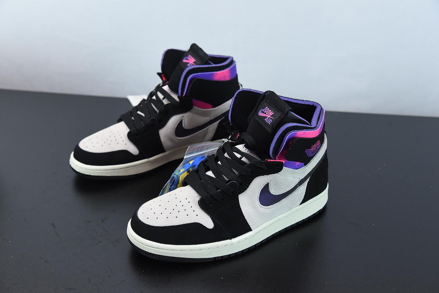Nike Air Jordan 1 High Comfort PSG Secondary image
