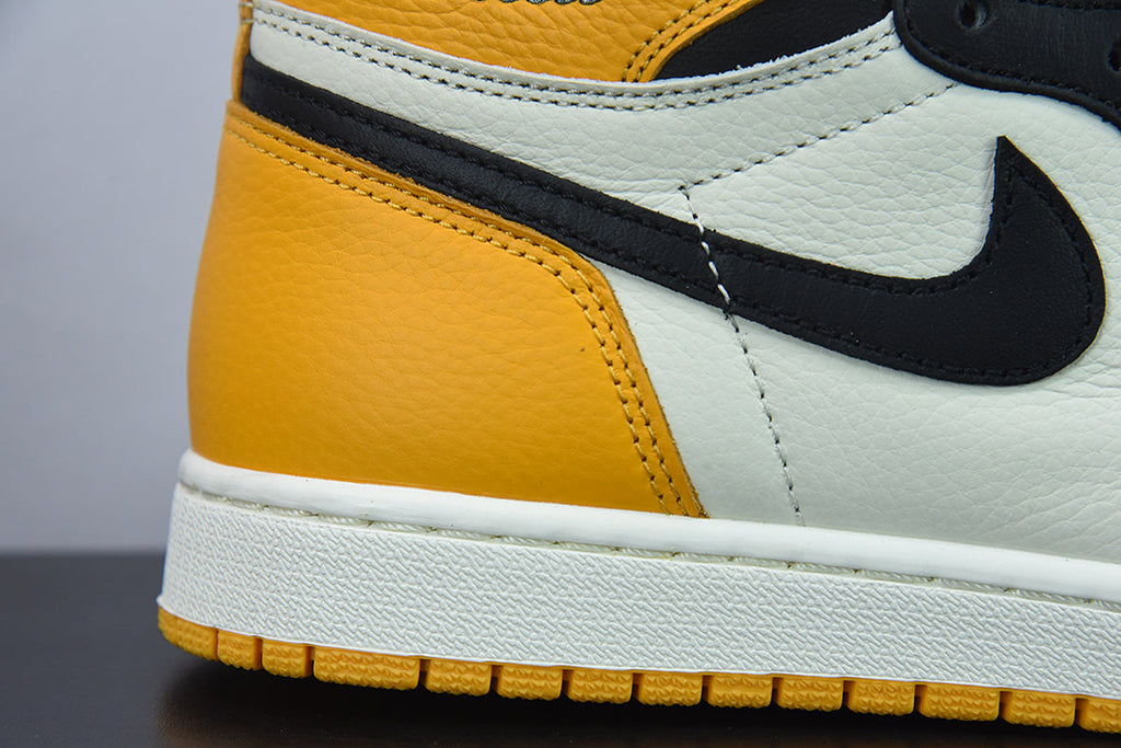 Nike Air Jordan 1 High Yellow Toe
