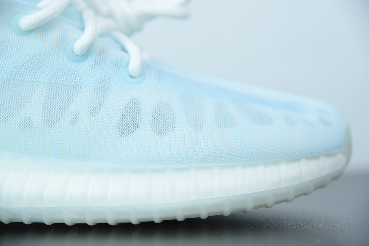 Adidas Yeezy Boost 350 V2 Mono Ice