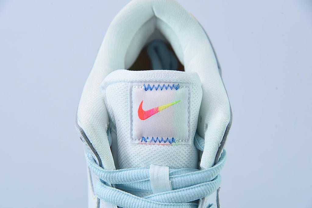 Nike SB Dunk Low Be True