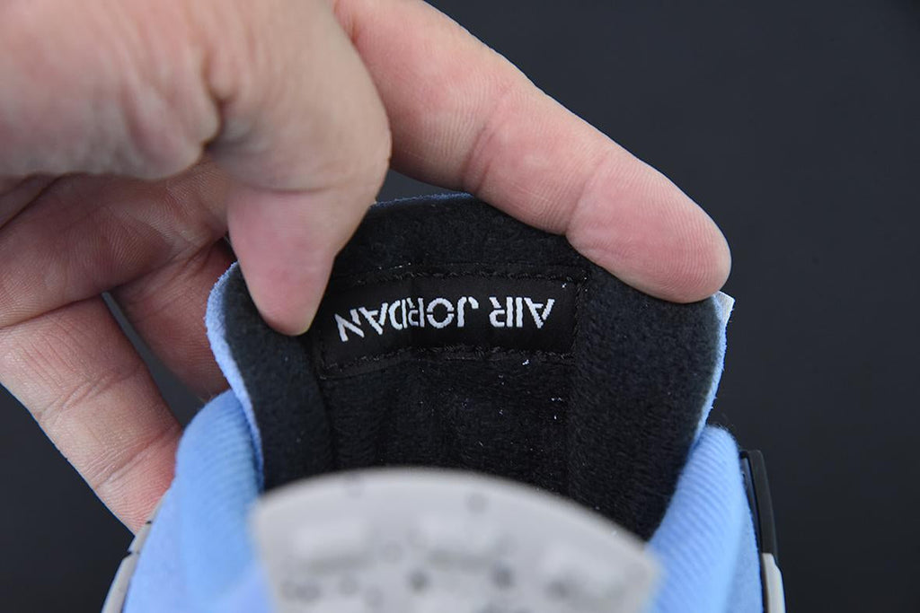 Nike Air Jordan 4 University Blue