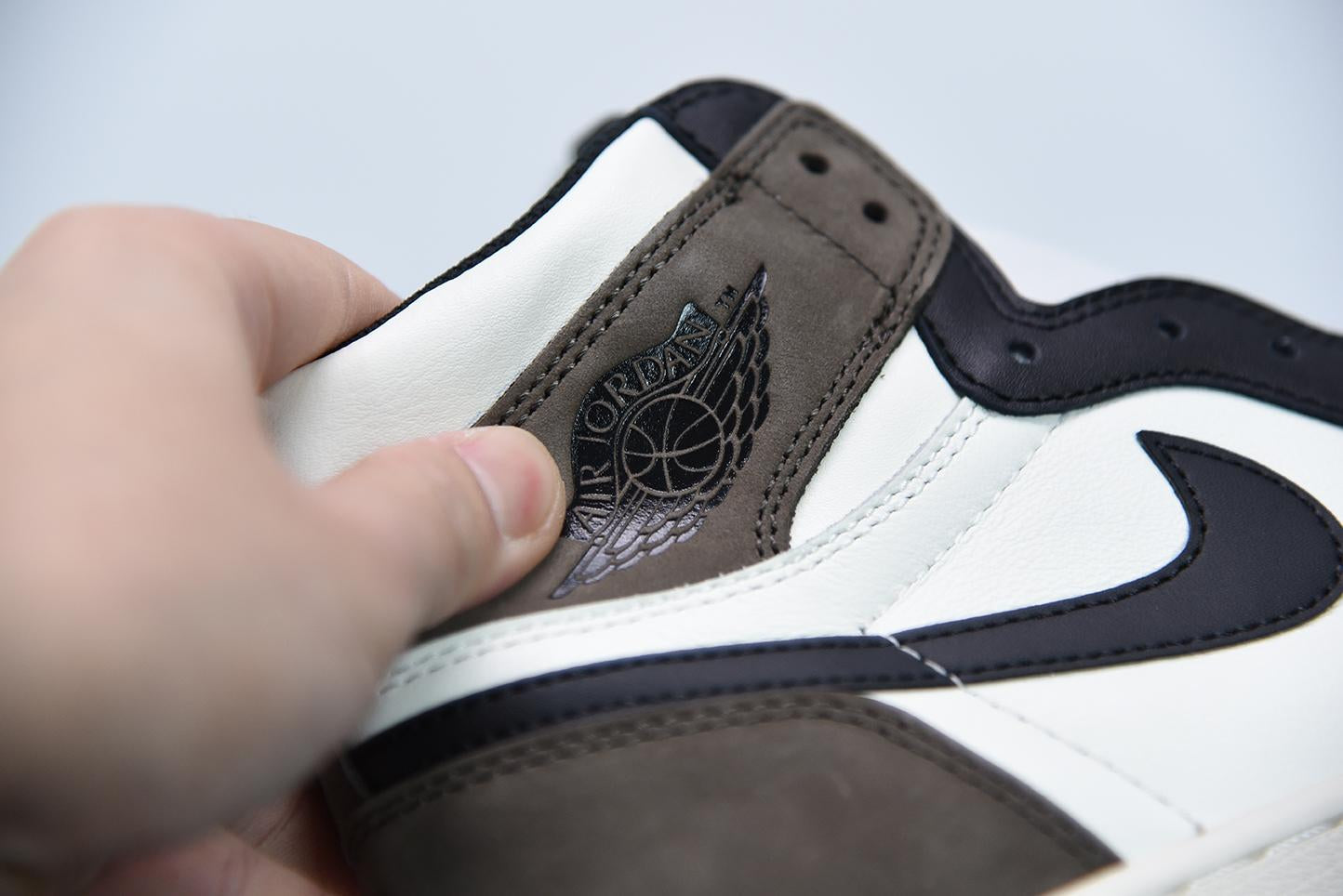 Nike Air Jordan 1 High Dark Mocha