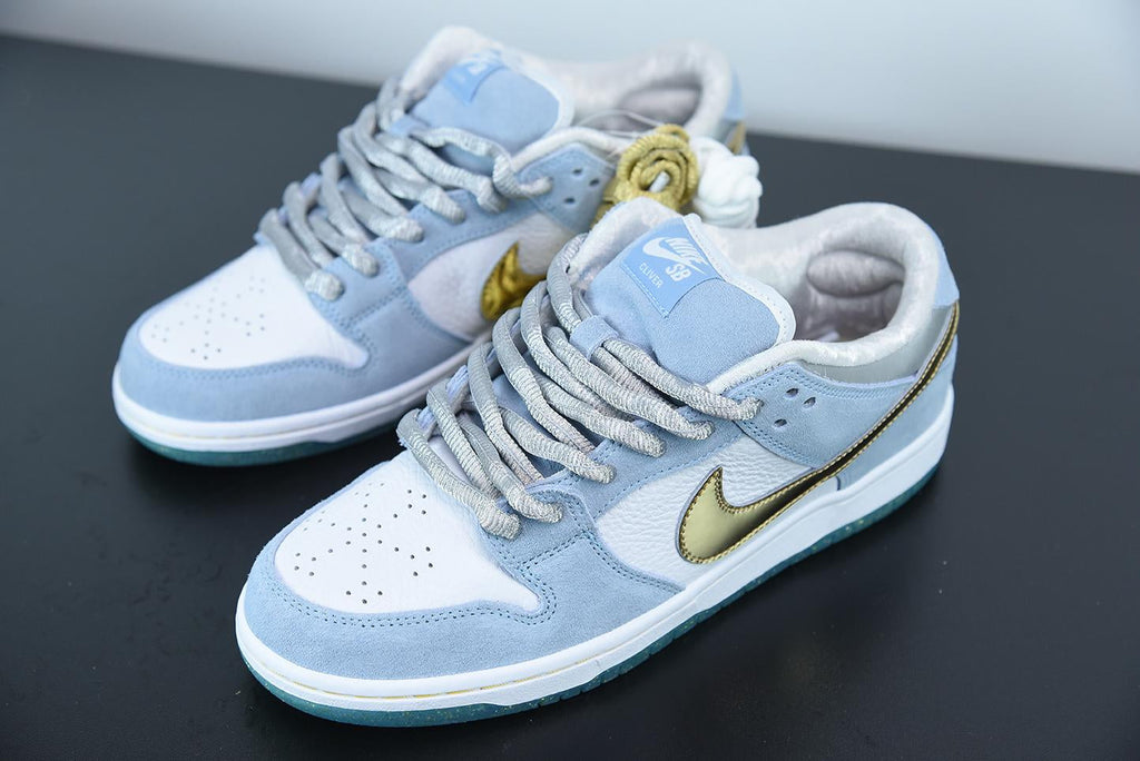 Nike Dunk Low Holiday Special