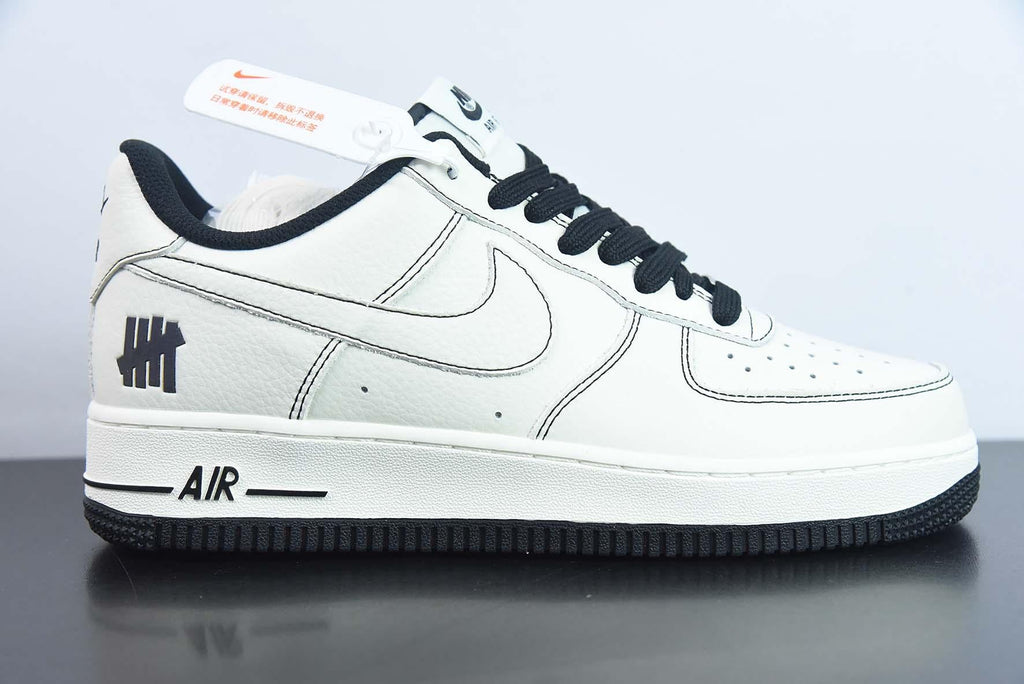 Nike Air Force 1 Low - Undefeated