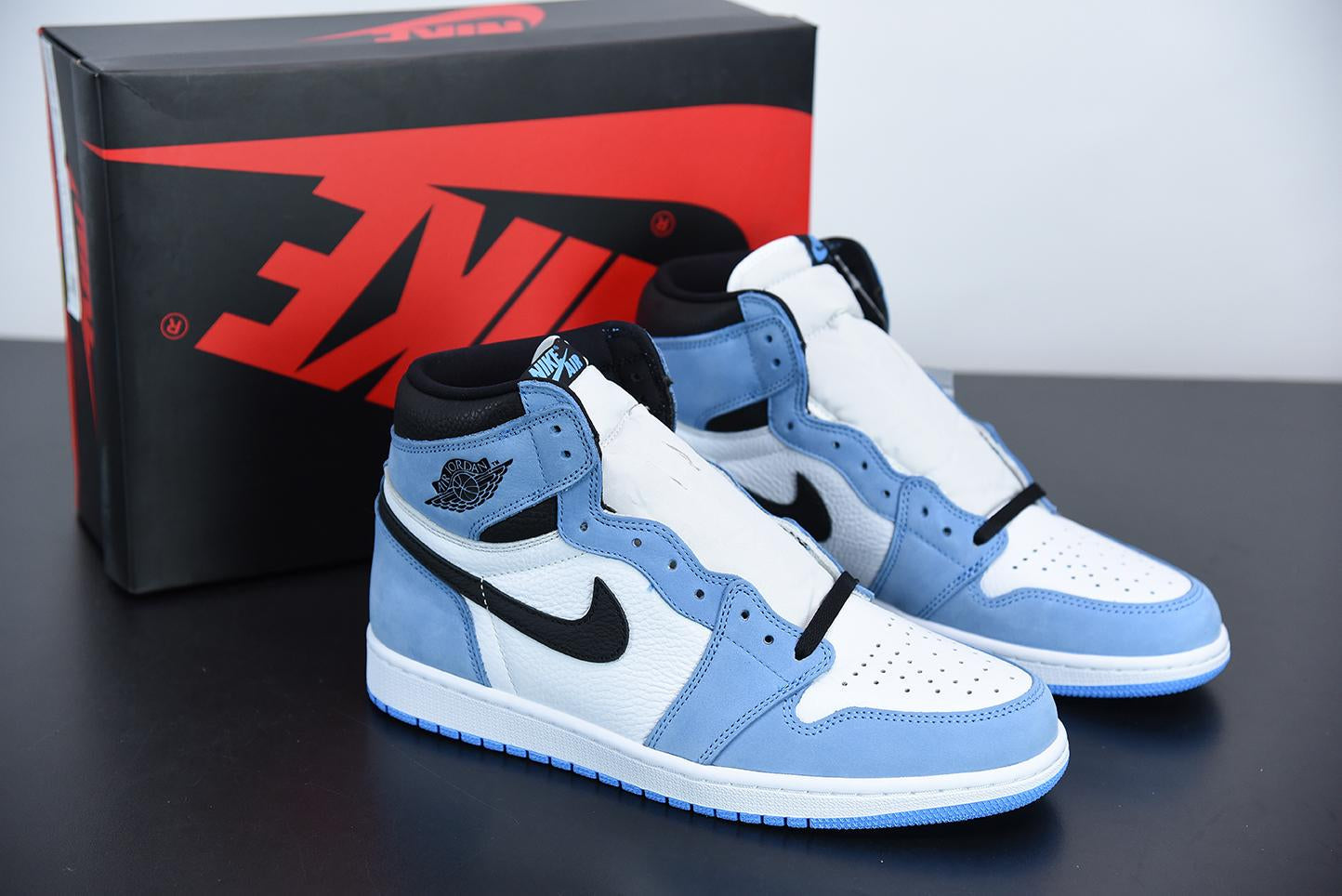 Nike Air Jordan 1 High University Blue Main image