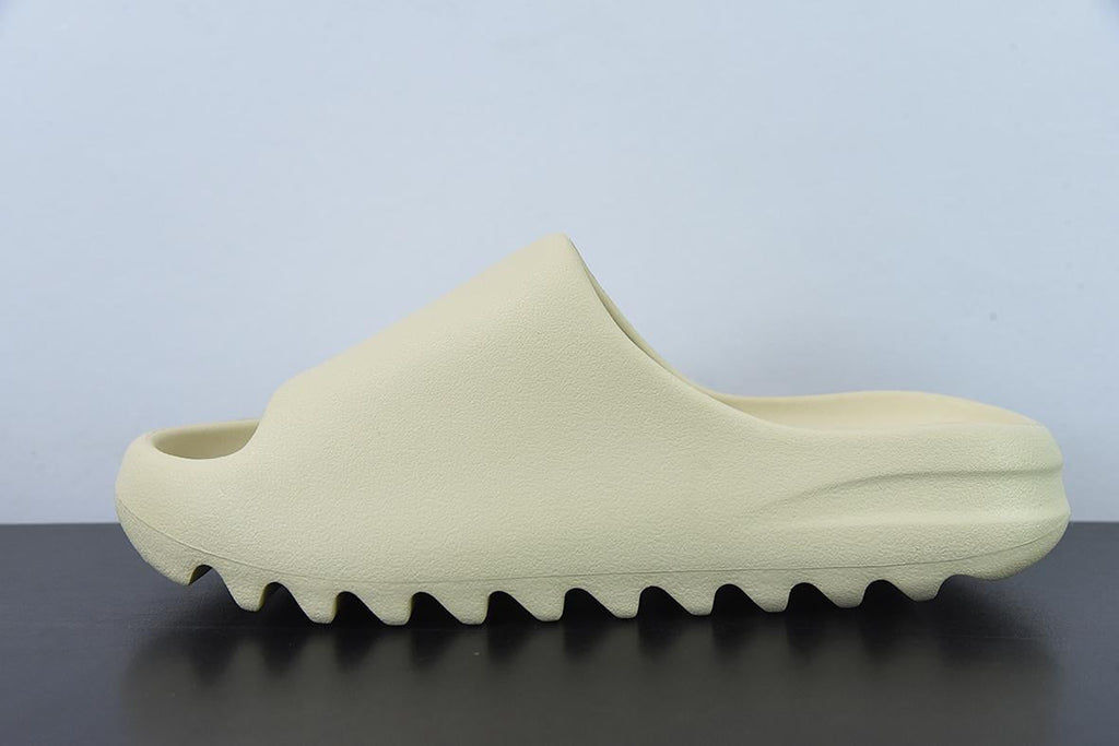 Adidas Yeezy Slide Bone
