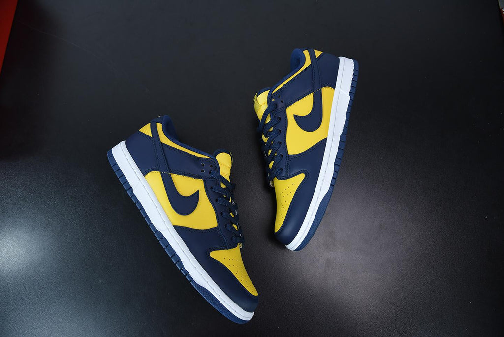 Nike Dunk Low Michigan