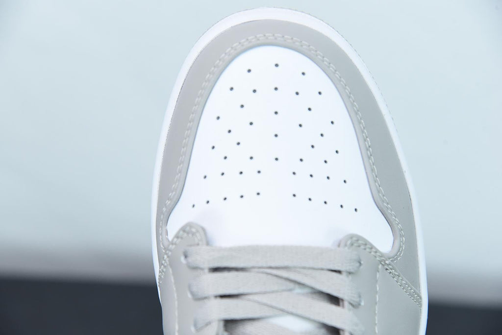 Nike Air Jordan 1 Mid College Grey