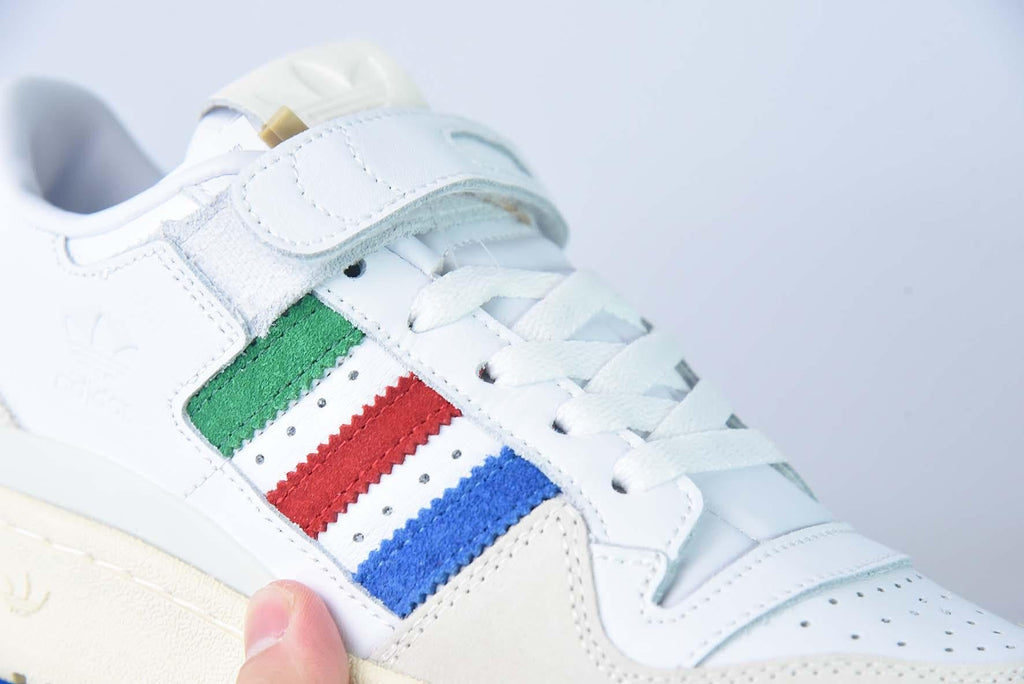 Adidas Forum 84 Low Friends and Forum