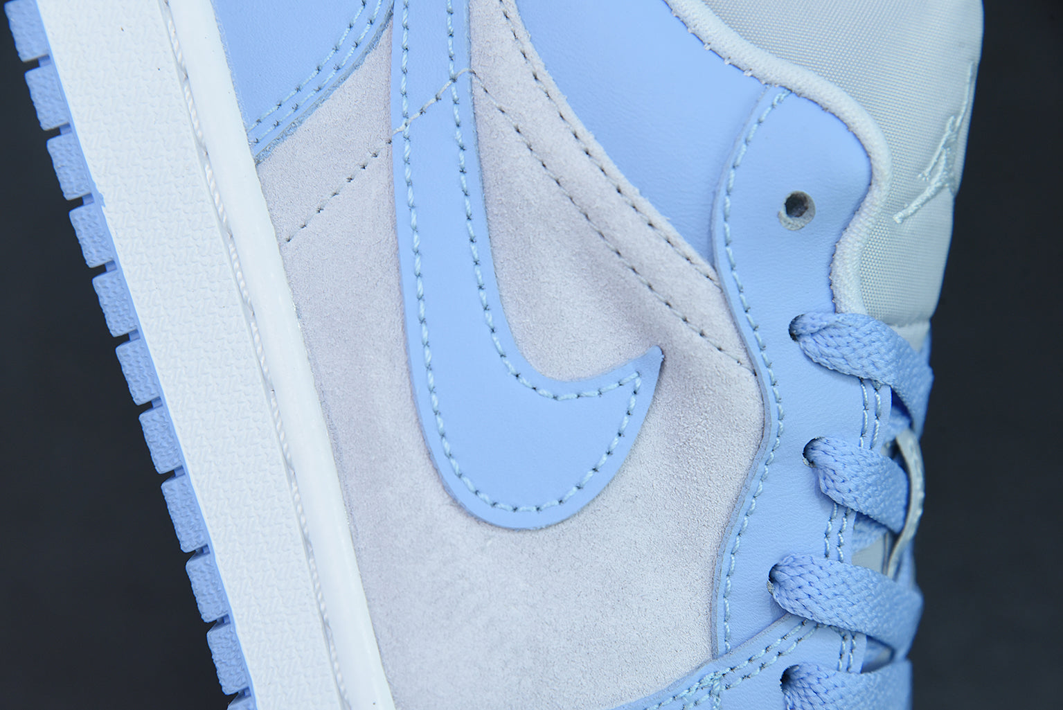 Nike Air Jordan 1 Low University Blue