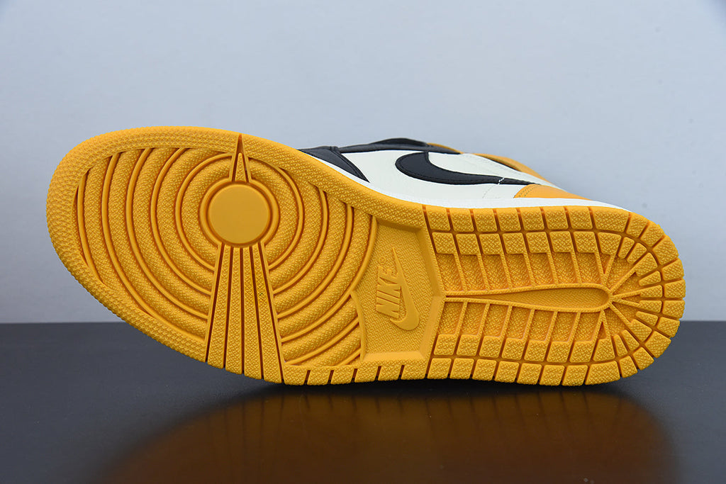 Nike Air Jordan 1 High Yellow Toe