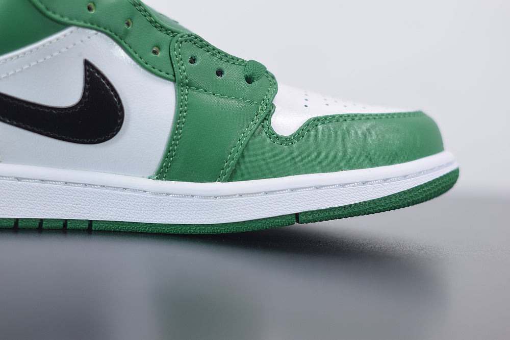 Nike Air Jordan 1 low Pine green