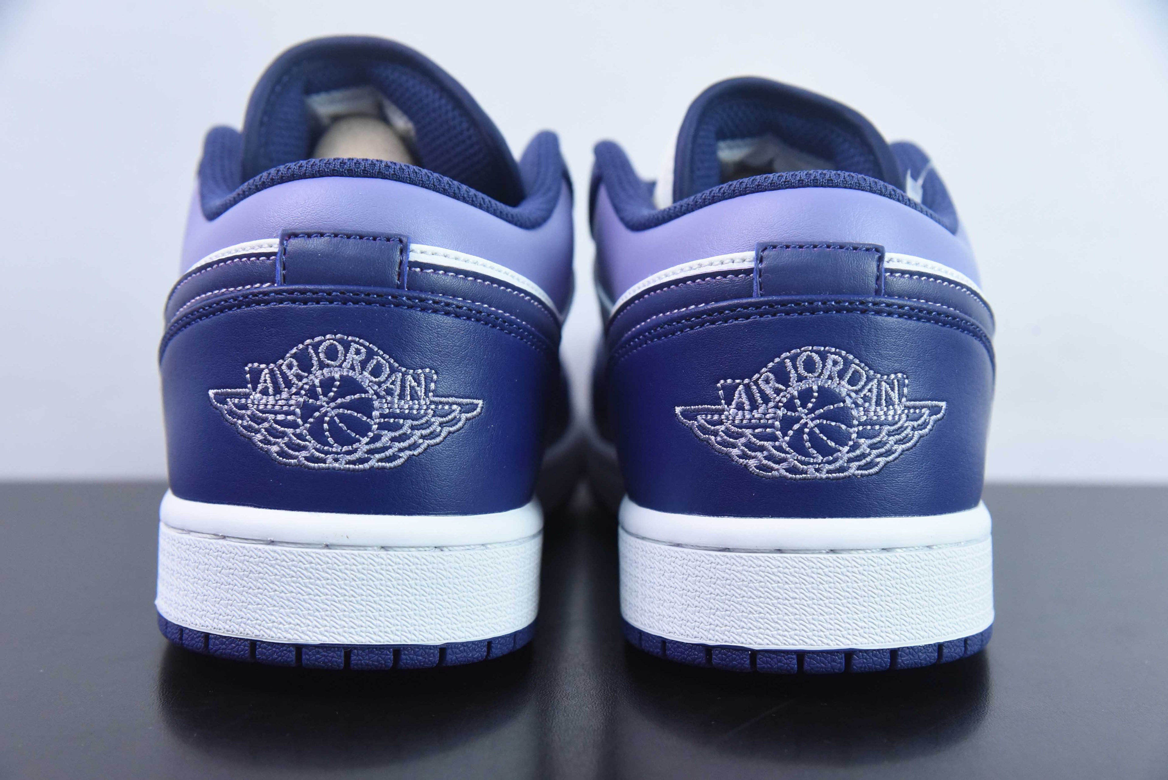 Nike Air Jordan 1 Low Midnight