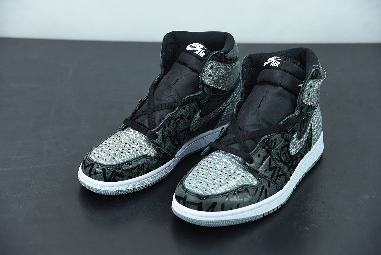 Nike Air Jordan 1 High Rebellionaire