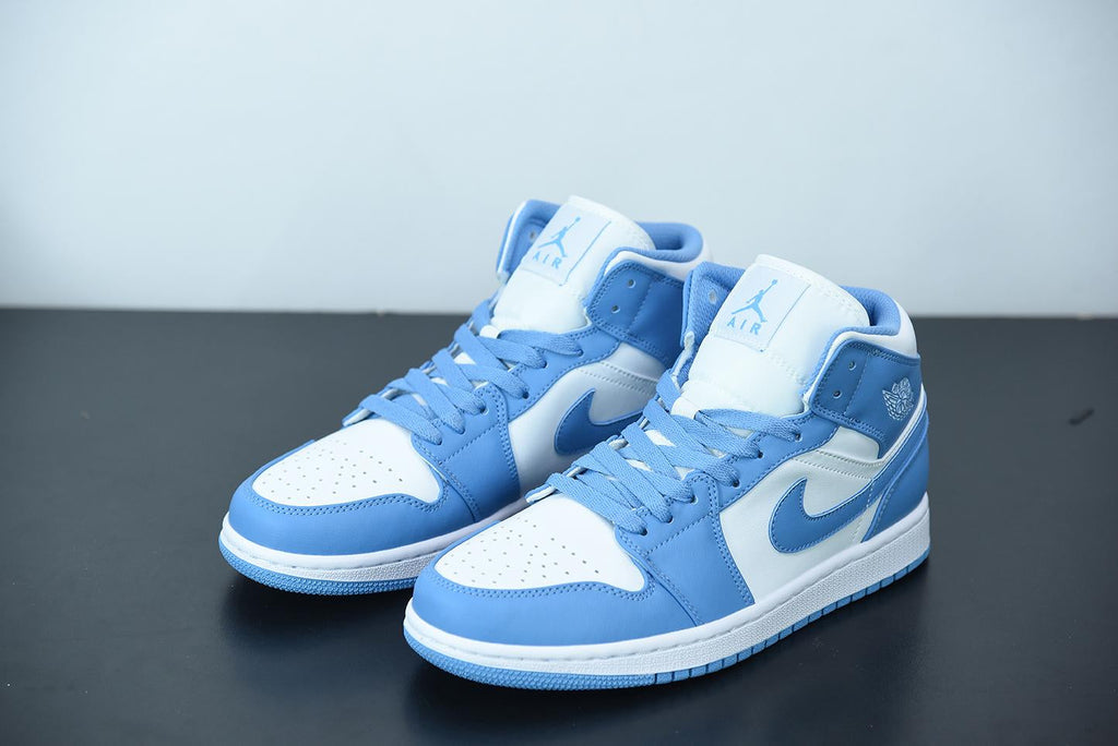 Nike Air Jordan 1 Retro Mid UNC