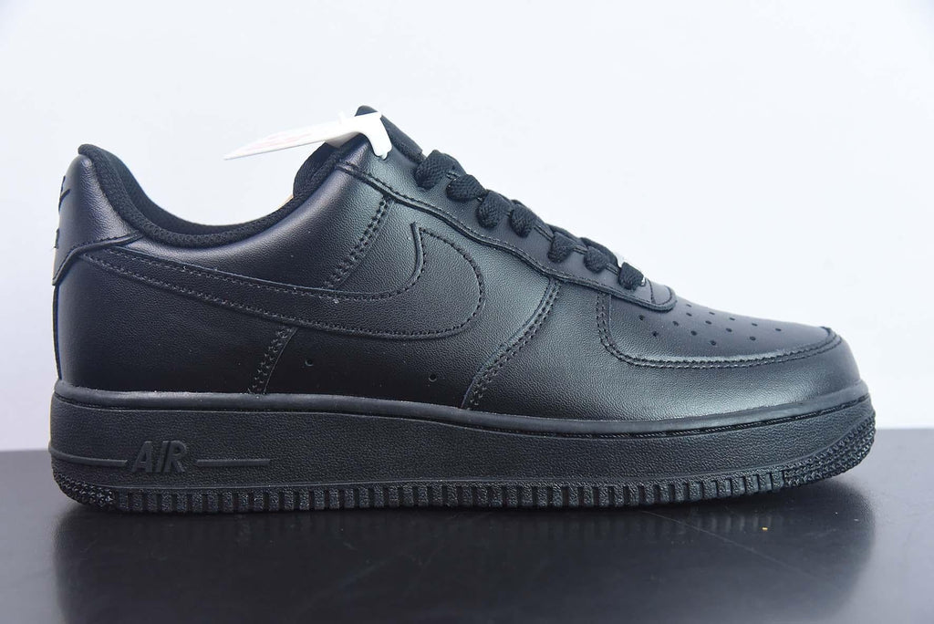 Nike Air Force 1 Black Low