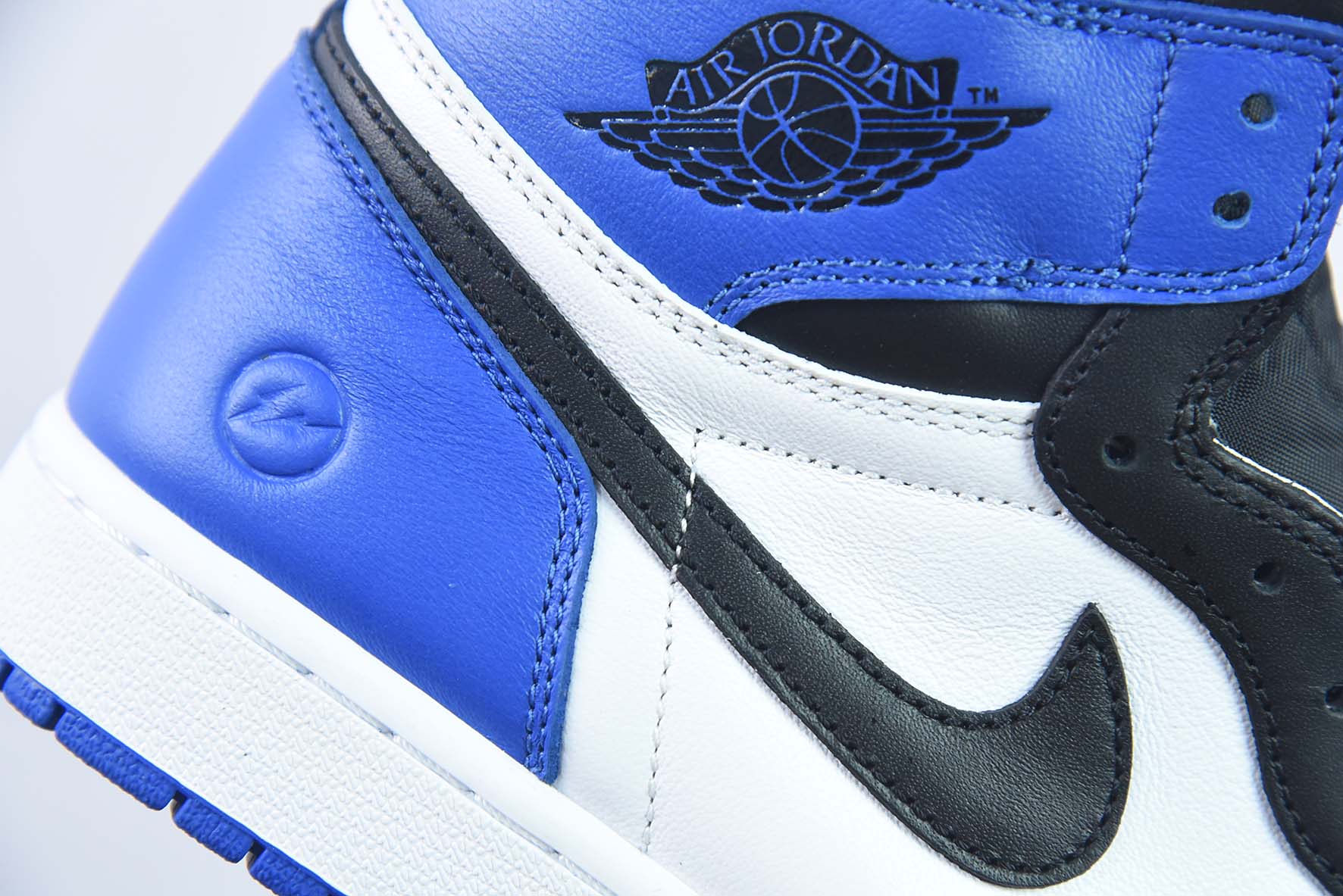Nike Jordan 1 Retro High Fragment