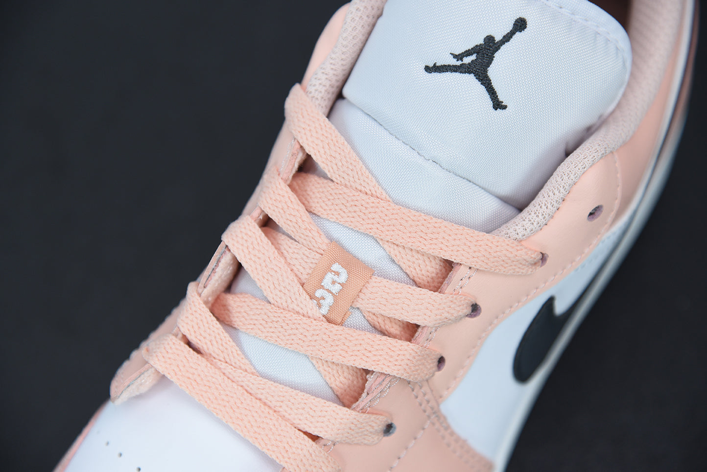 Nike Air Jordan 1 Low Light Artic Pink