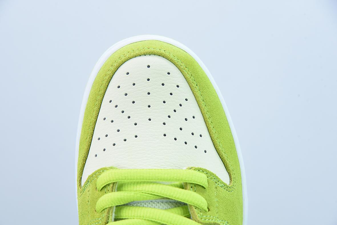 Nike SB Dunk Low Pro Sour Apple
