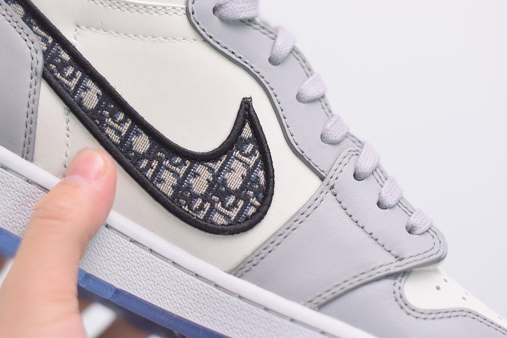 Nike Air Jordan 1 High DIOR
