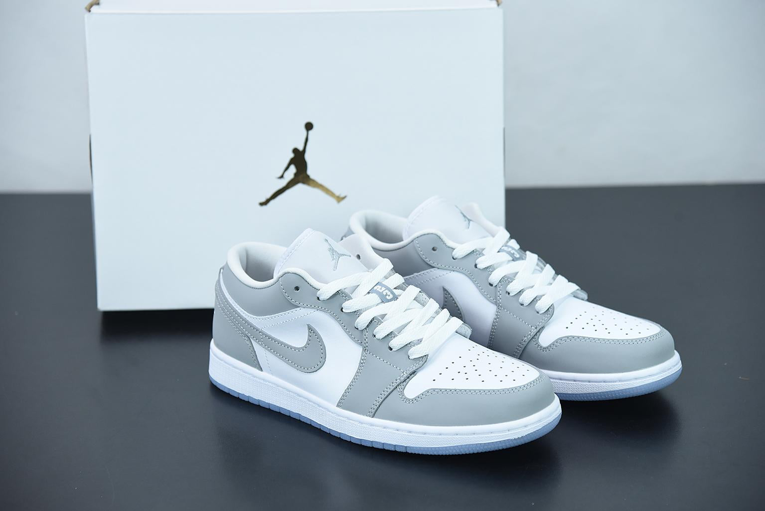 Nike Air Jordan 1 Low Gray Main image