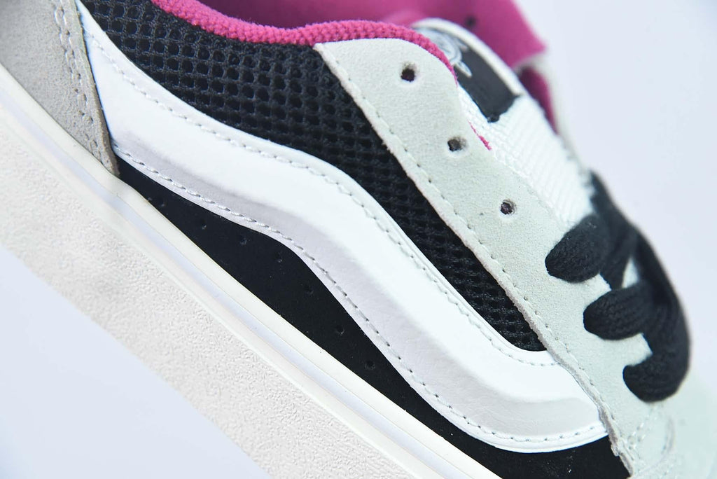 Vans Knu Skool Devils Details White