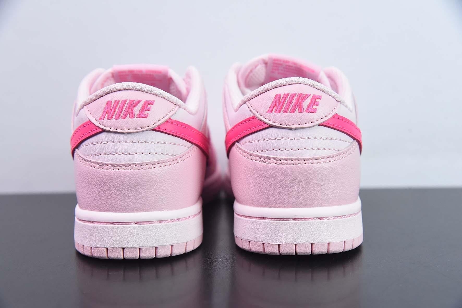 Nike Dunk Low Triple Pink