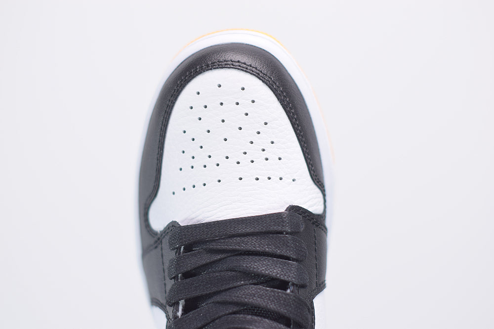 Nike Air Jordan 1 Mid Laser Orange