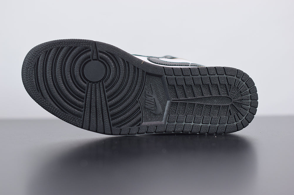 Nike Air Jordan 1 Low Gold Toe