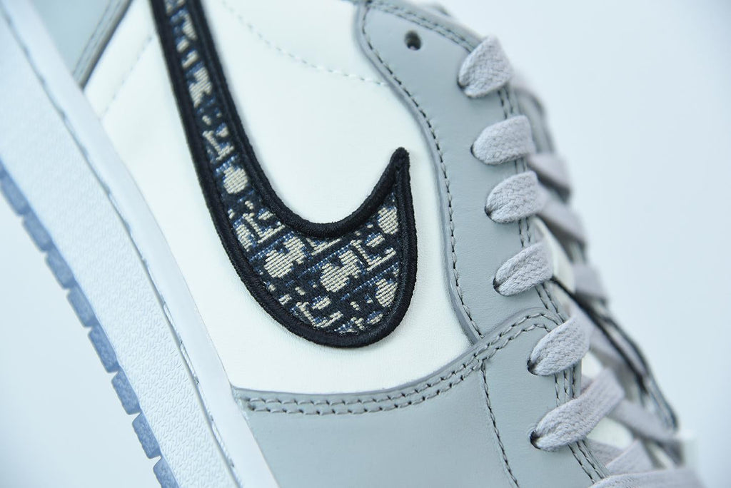 Nike Air Jordan 1 Low DIOR