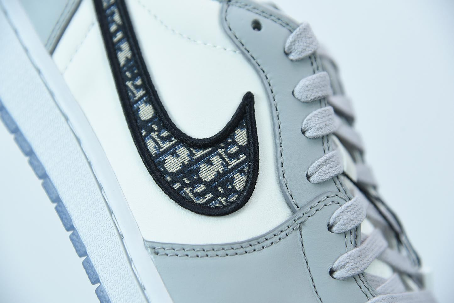 Nike Air Jordan 1 Low DIOR