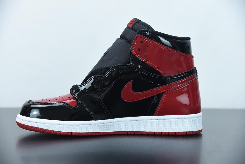 Nike Air Jordan 1 Retro High Patent Bred