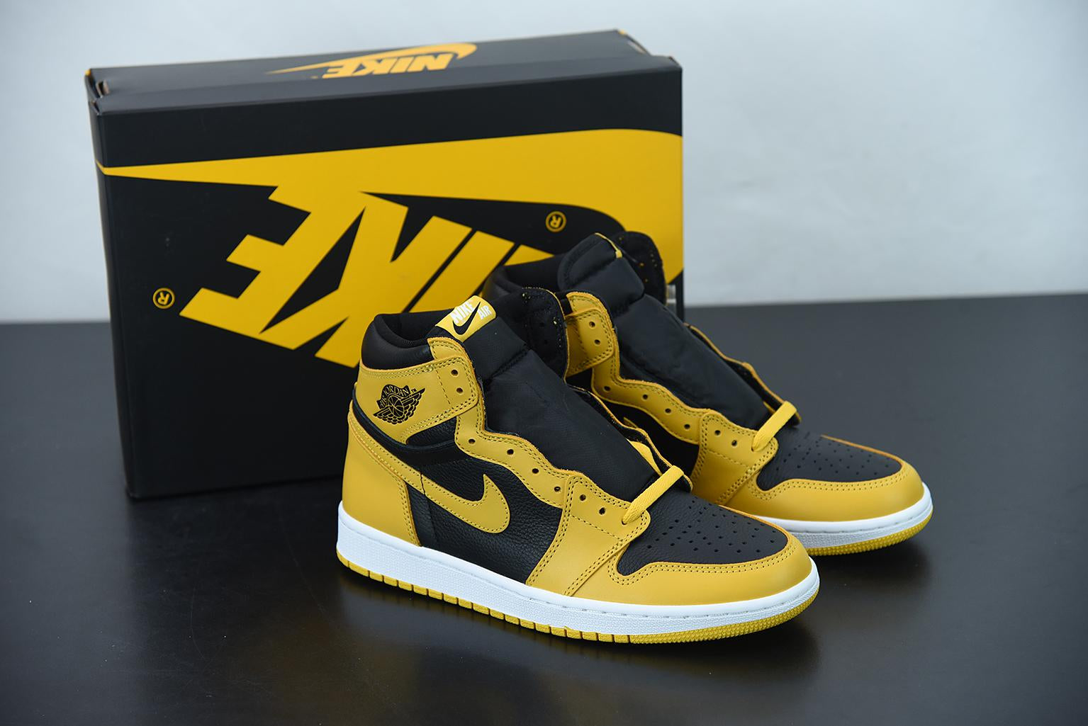 Nike Air Jordan 1 High Pollen Main image