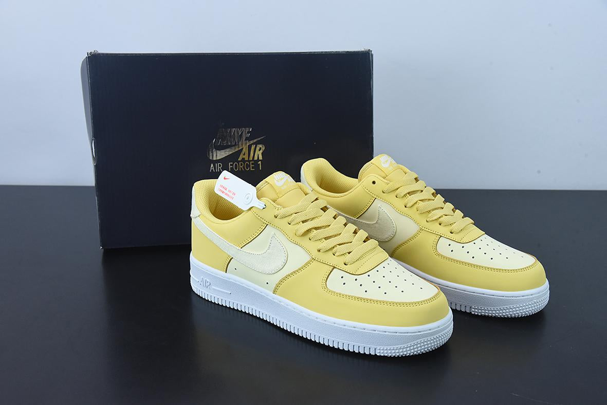 Nike Air Force 1 Low yellow Main image
