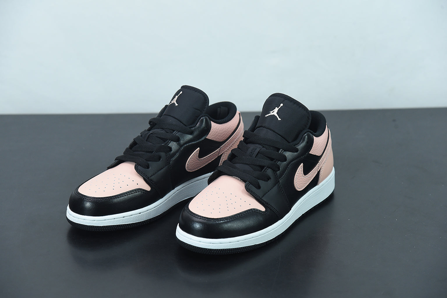Nike Air Jordan 1 Low Crimson Tint