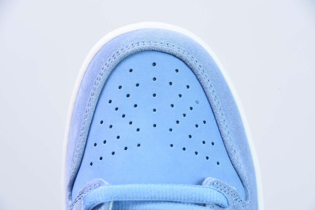 Nike SB Dunk Low PRM Phillies