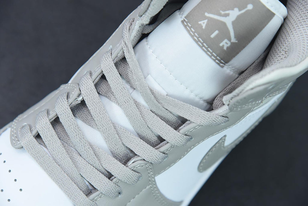 Nike Air Jordan 1 Mid College Grey