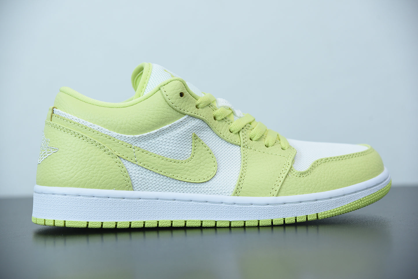Nike Air Jordan 1 Low Limelight
