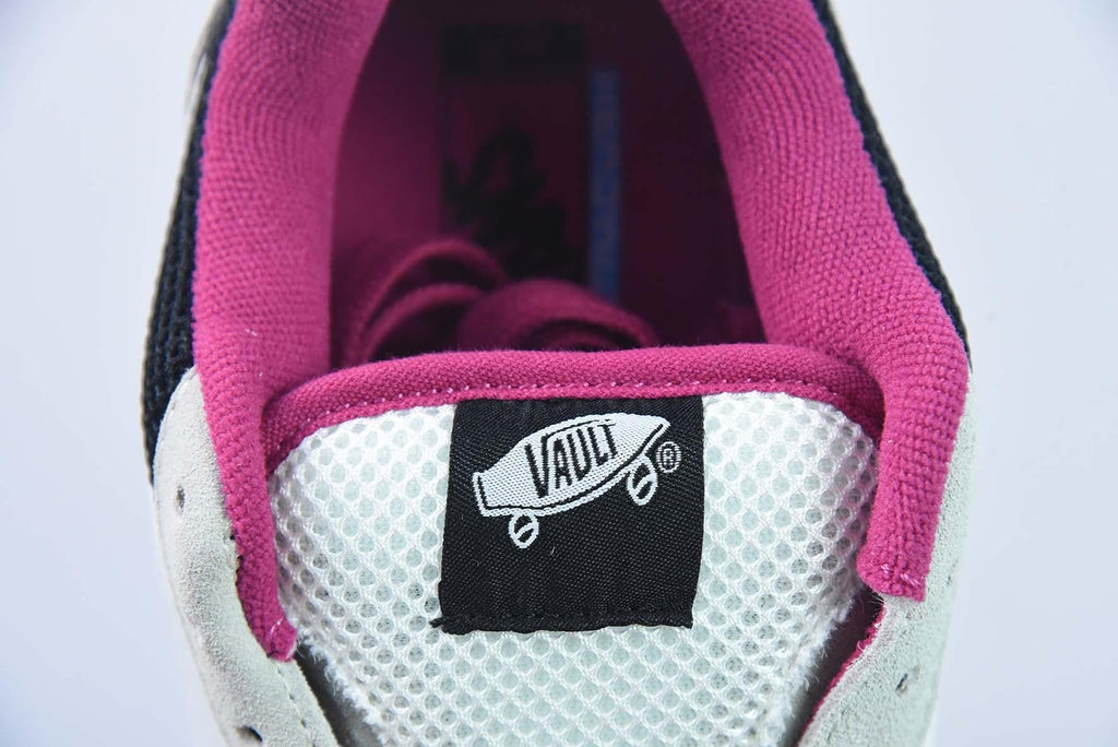 Vans Knu Skool Devils Details White