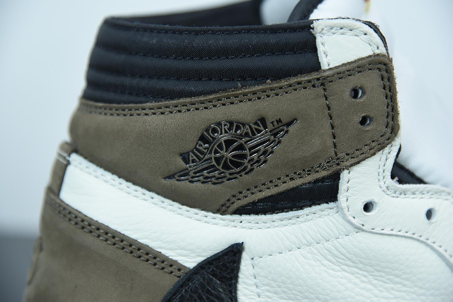 Nike Air Jordan 1 Travis Scott Retro High Cactus Jack