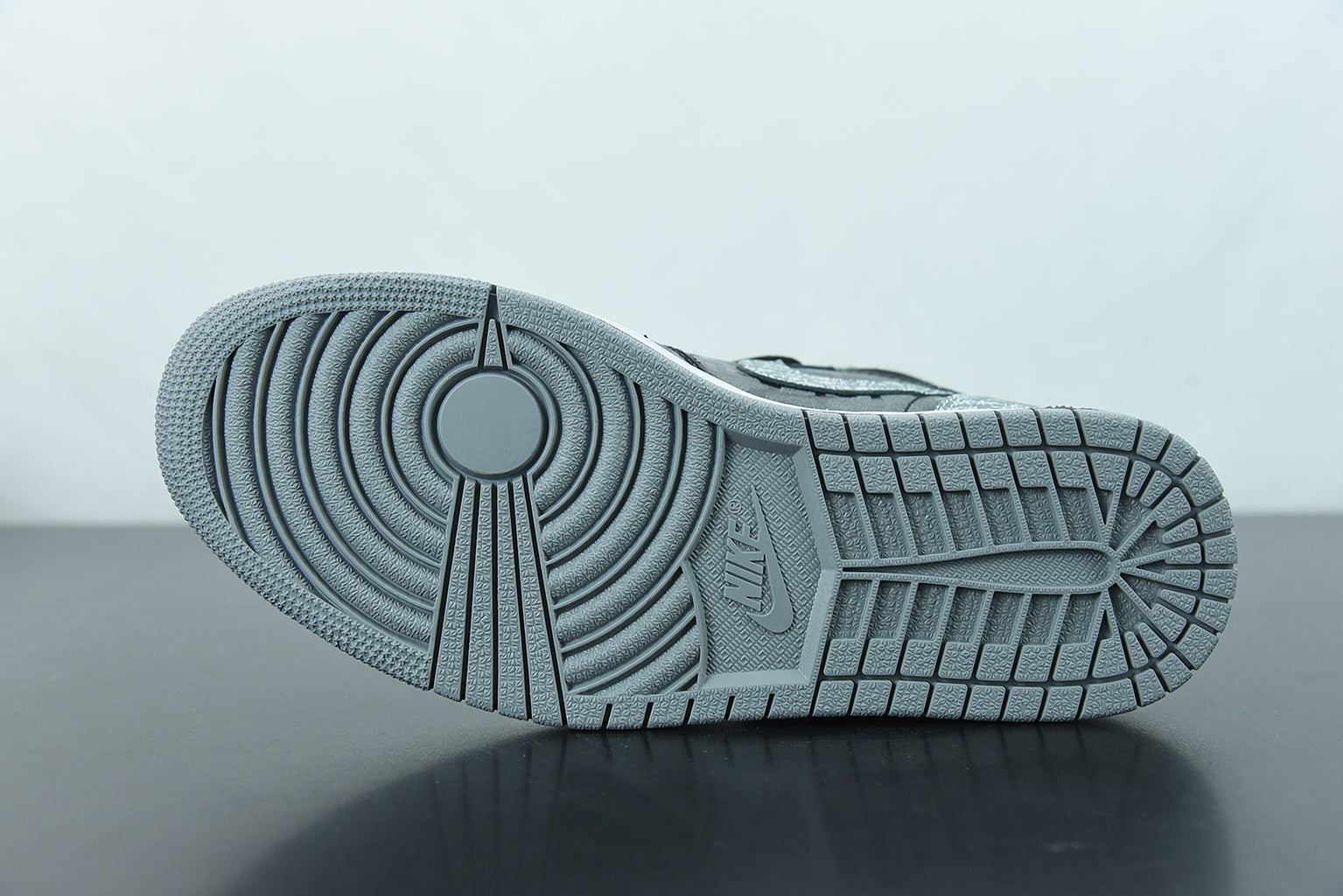 Nike Air Jordan 1 High Rebellionaire