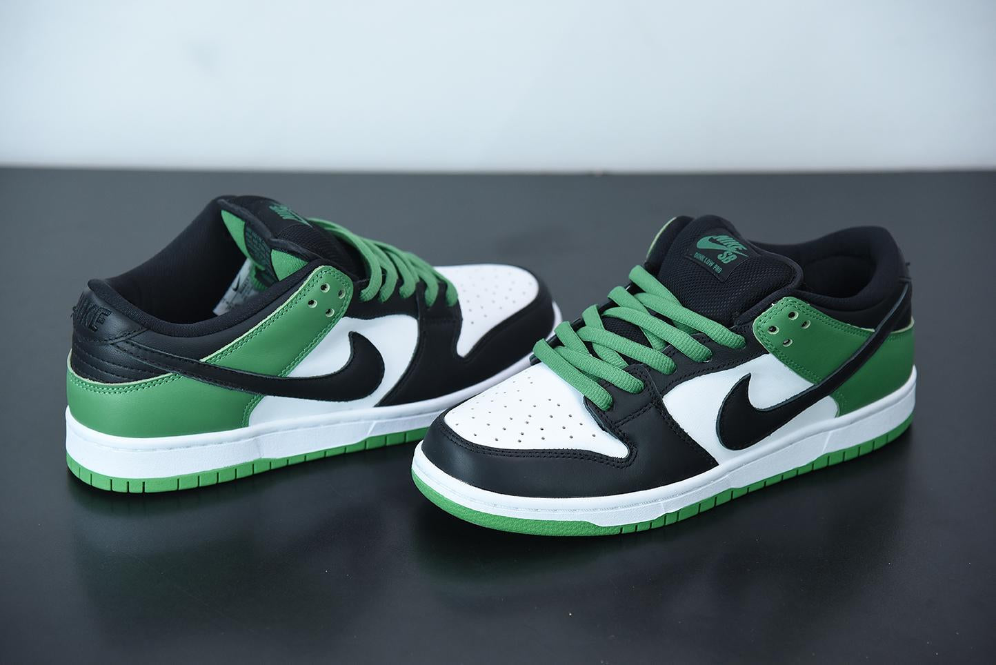 Nike SB Dunk Low Classic Green