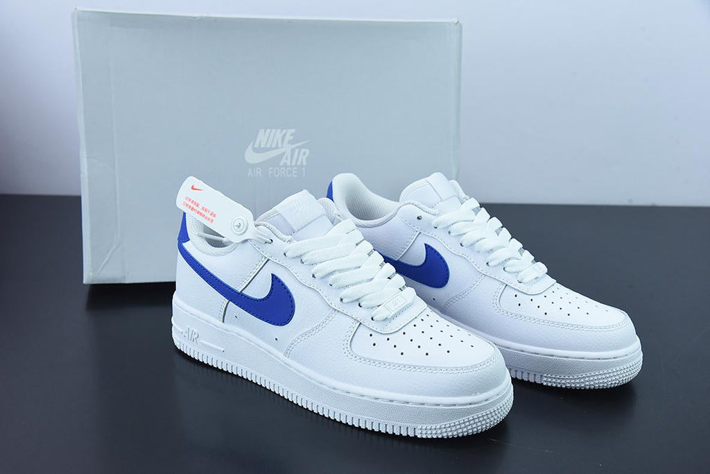Nike Air Force 1 '07