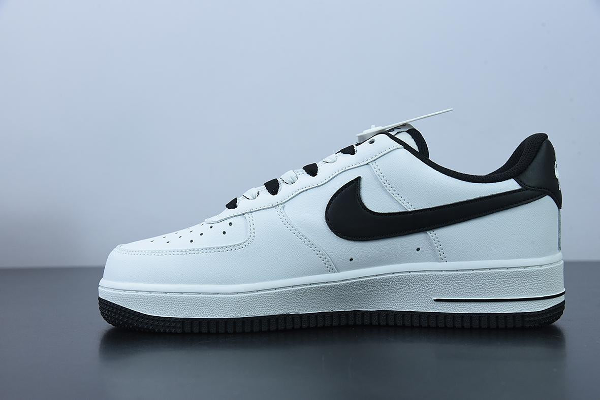 Nike Air Force 1 Low black/white Secondary image
