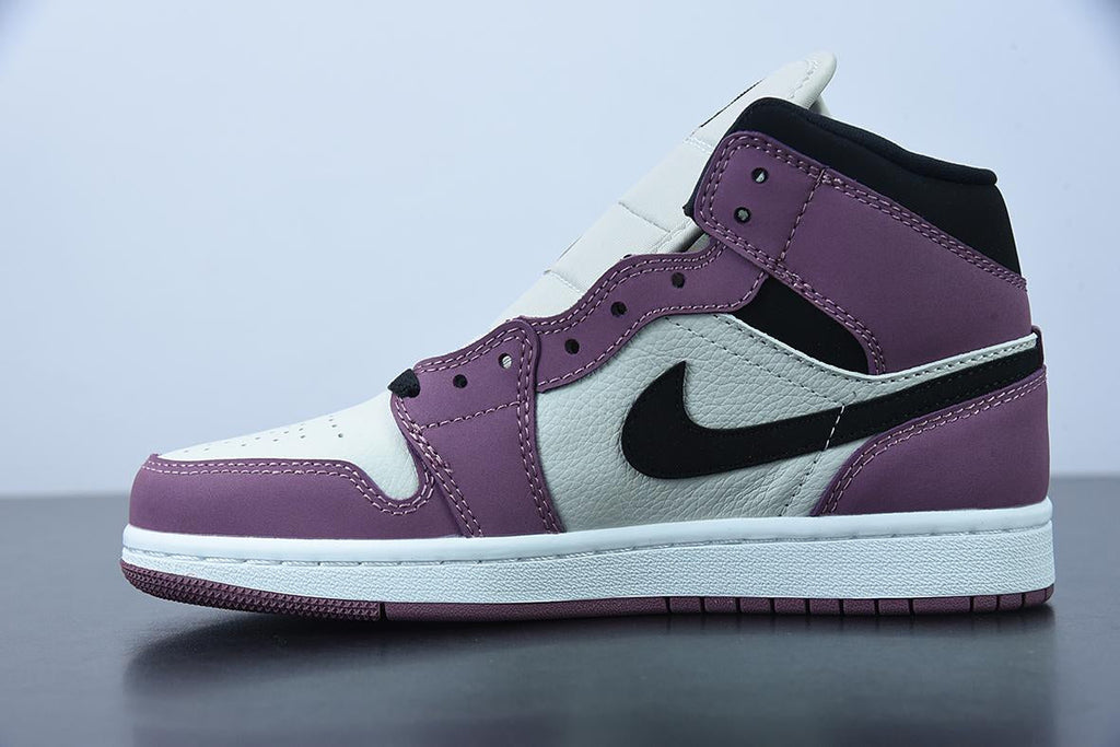 Nike Air Jordan 1 Mid Berry Pink