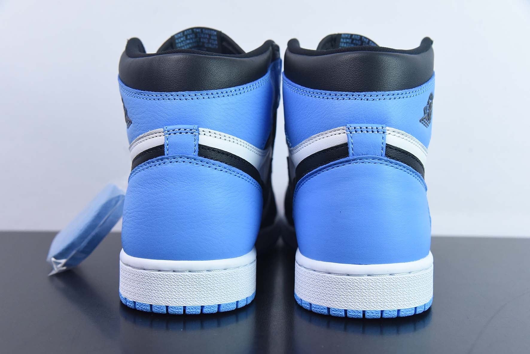 Nike Air Jordan 1 High UNC Toe