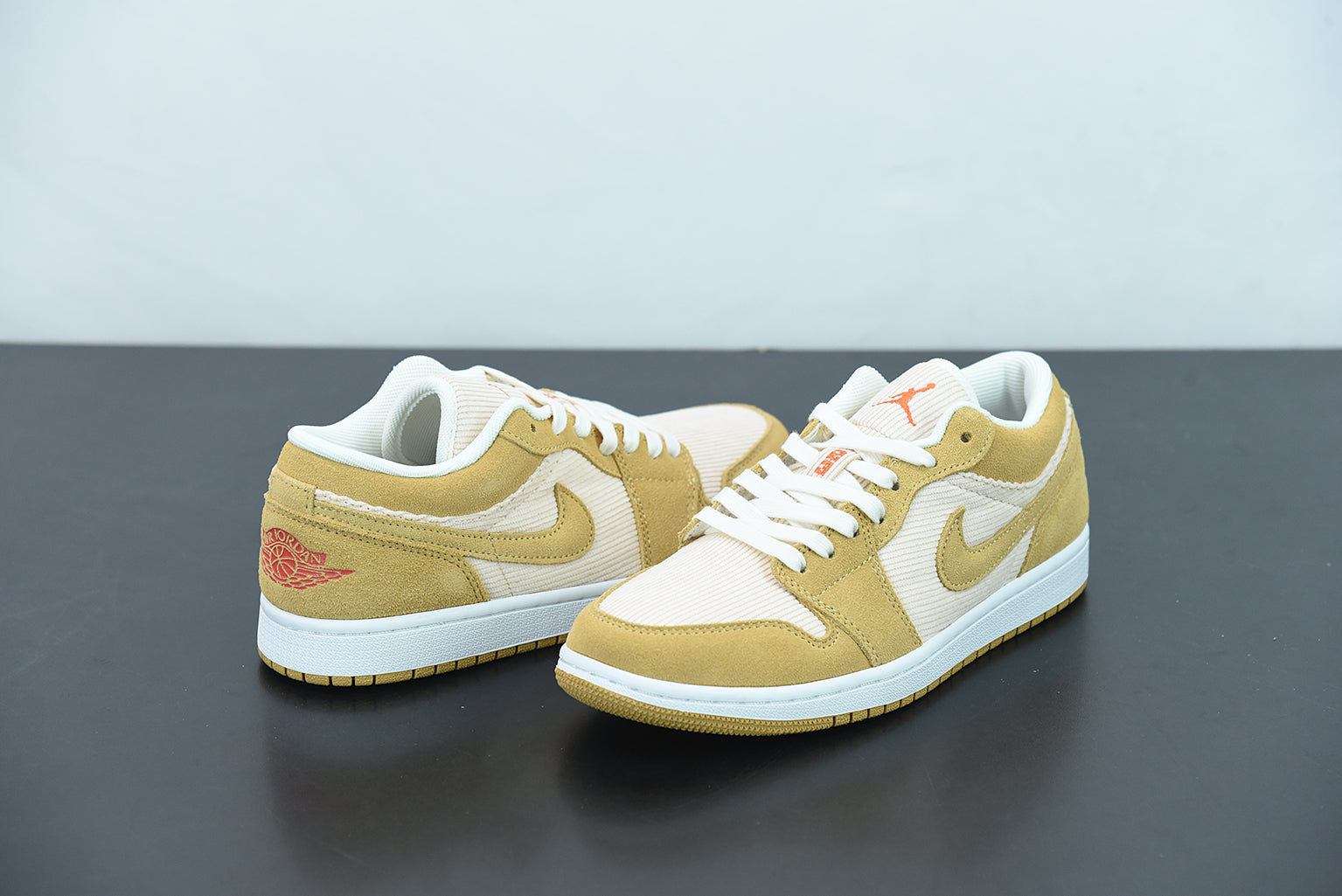 Nike Air Jordan 1 Low Twine Orange Quartz