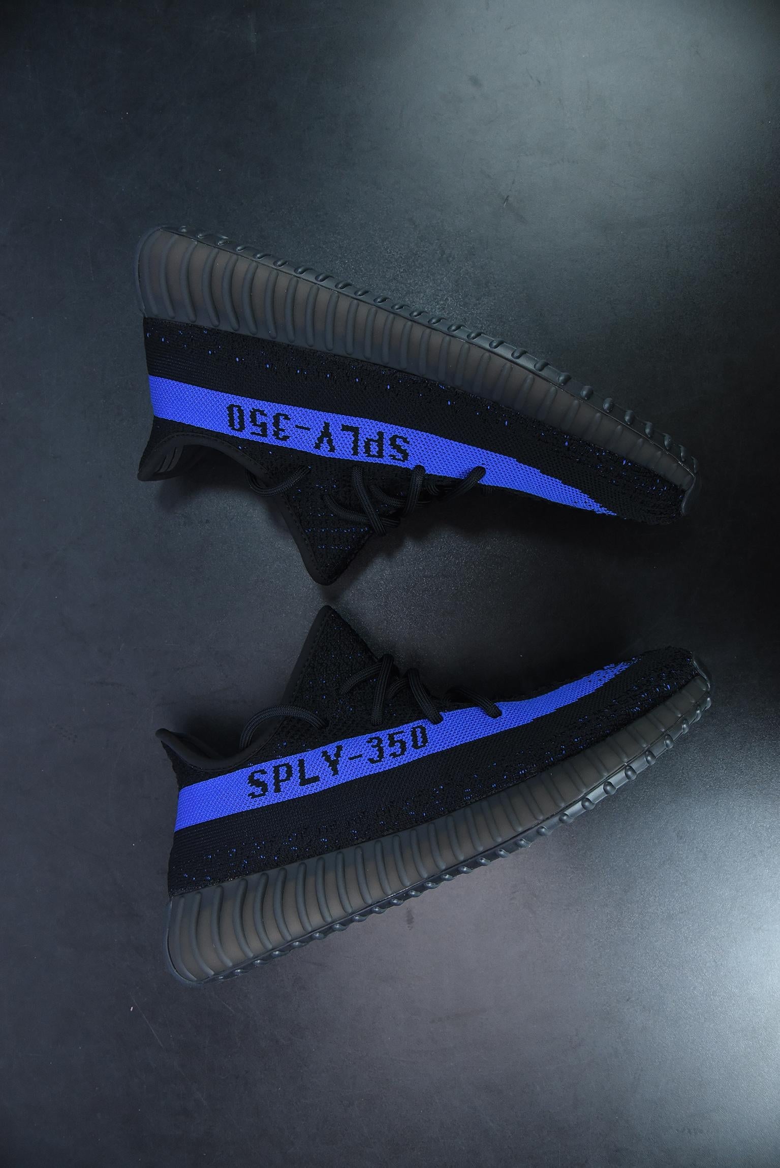 Adidas Yeezy Boost 350 V2 Dazzling Blue