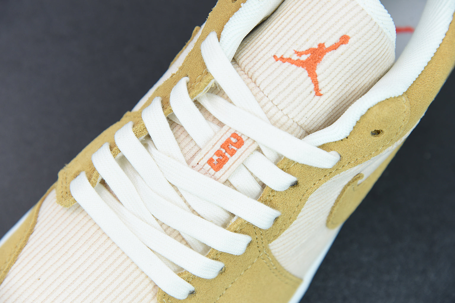 Nike Air Jordan 1 Low Twine Orange Quartz